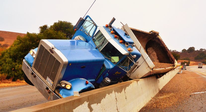 Qué Hacer Después de un Accidente con Camión en California
